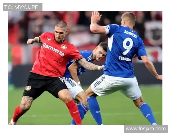 沙尔克04逼平卫冕冠军，保级形势并未好转