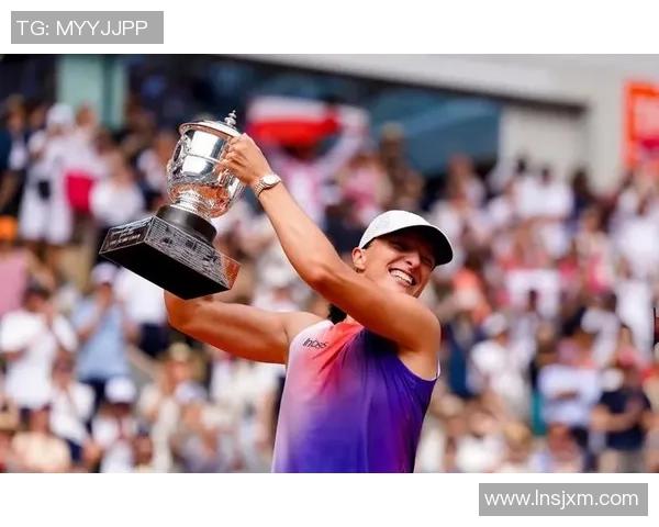 米林科维奇夺得法网男单冠军，首次完成大满贯三连冠